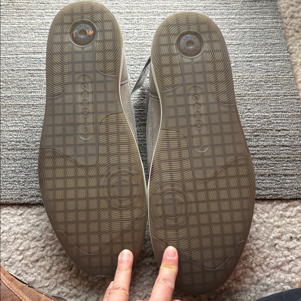 ECCO Men's Taupe and Blue Sneakers - Picture 4 of 5